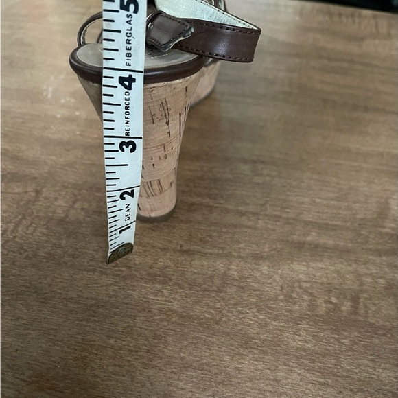 Guess Women Wedge Sandals Size 11M - Picture 16 of 16